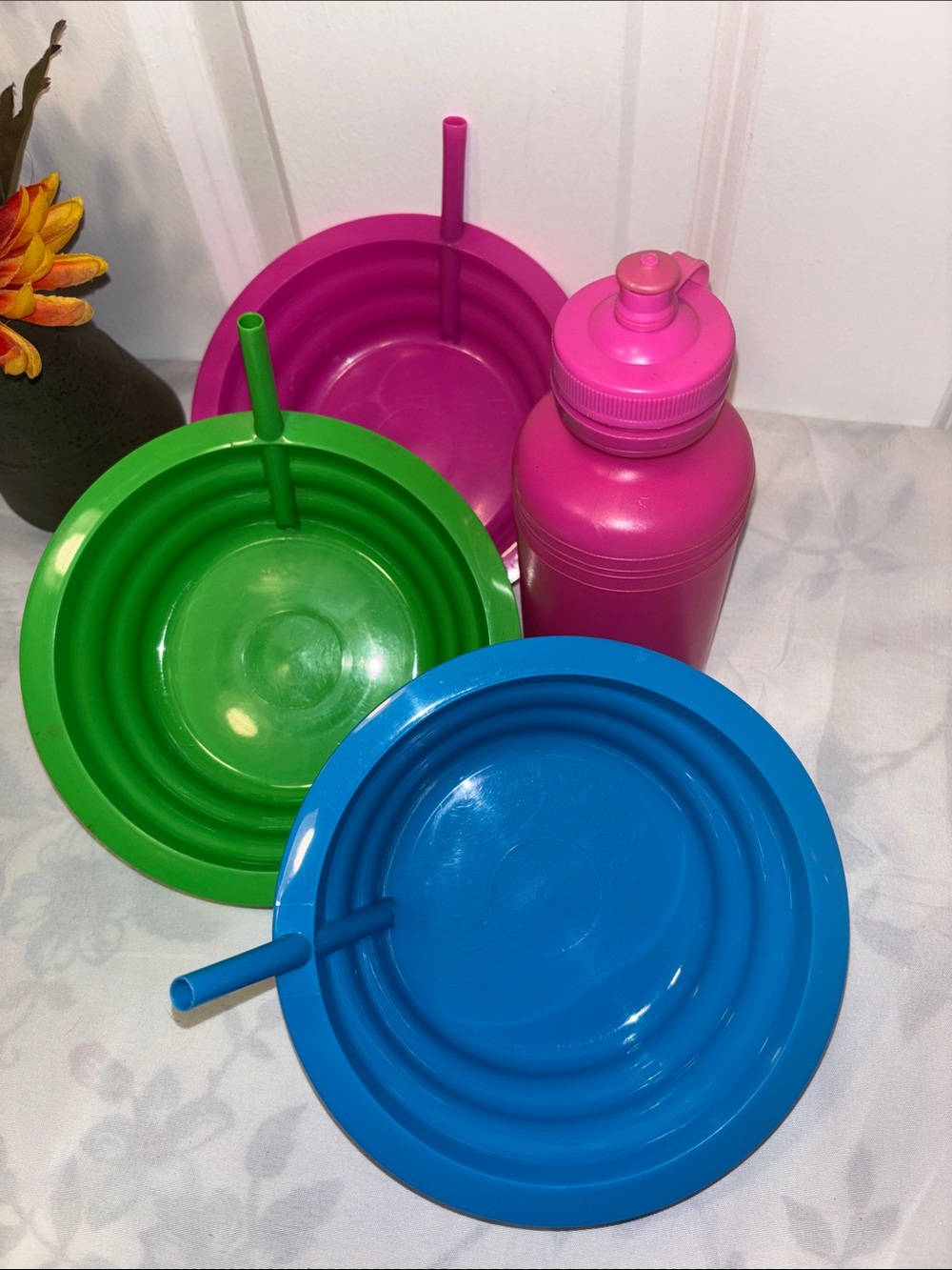 Kids 4-Piece Drink & Snack Set – Bottle + 3 Bowls with Straws - Picture 3 of 6